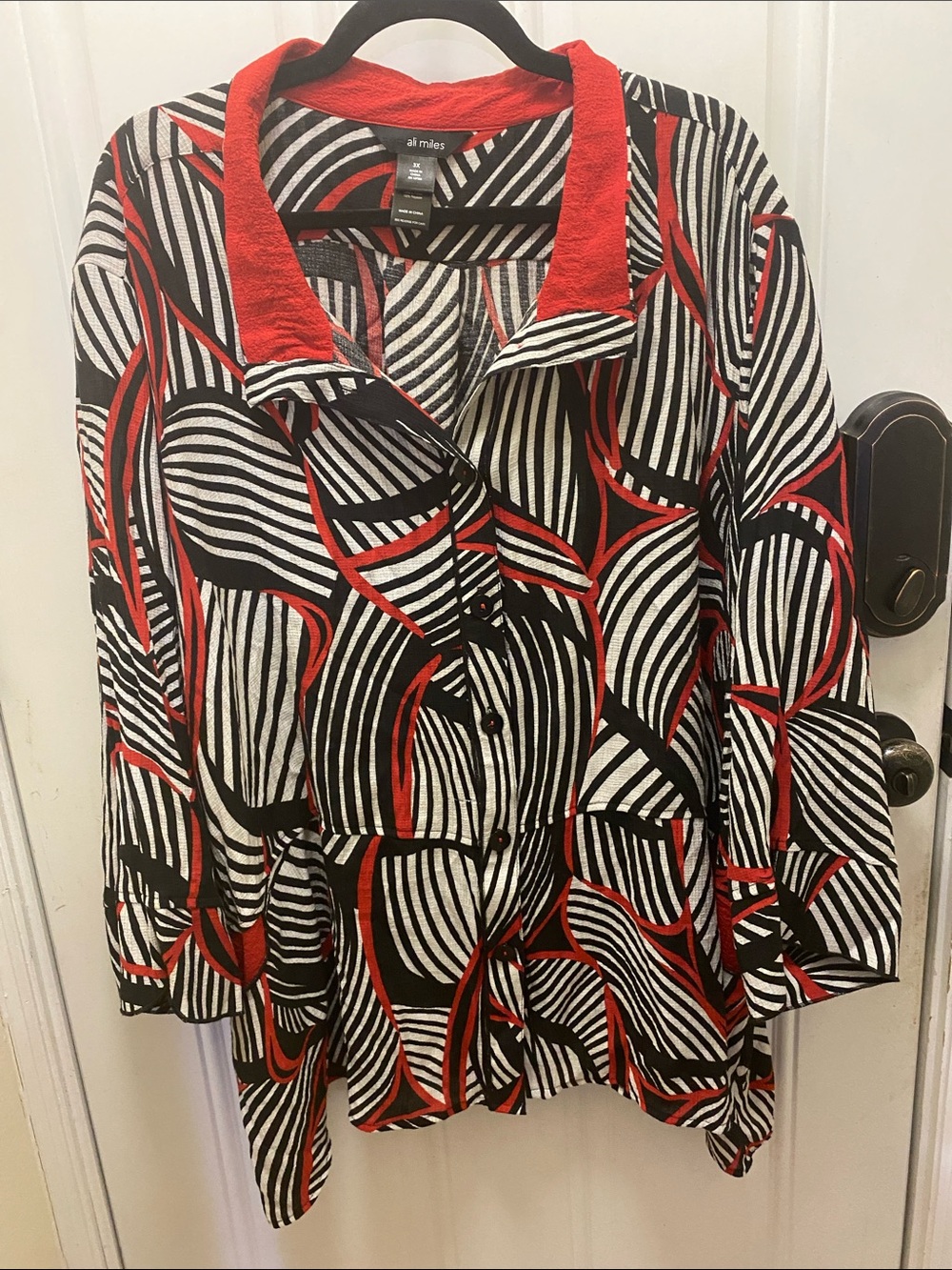 Ali Miles button Down tunic top w/ striking abstract geometric print / EUC 3X